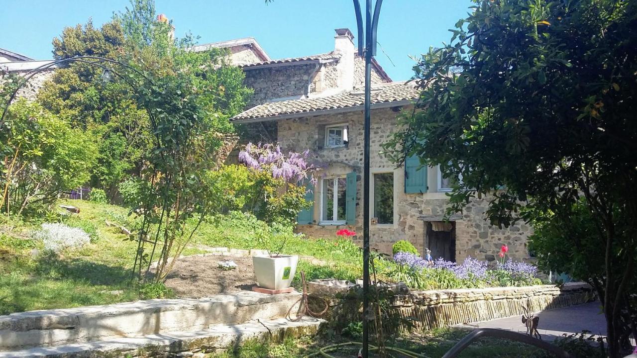 Domaine De La Fee-licite Guest house *